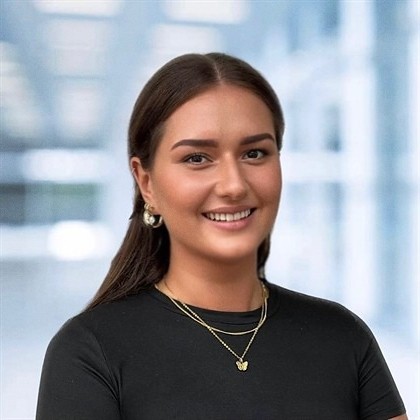 Lena Lashgari Lena Lashgari